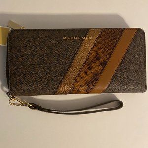 Michael Kors wallet